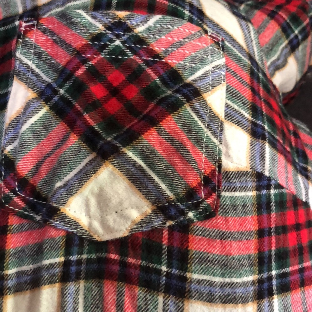 Maurices Red Black White Plaid‎ Button Down Shirt
